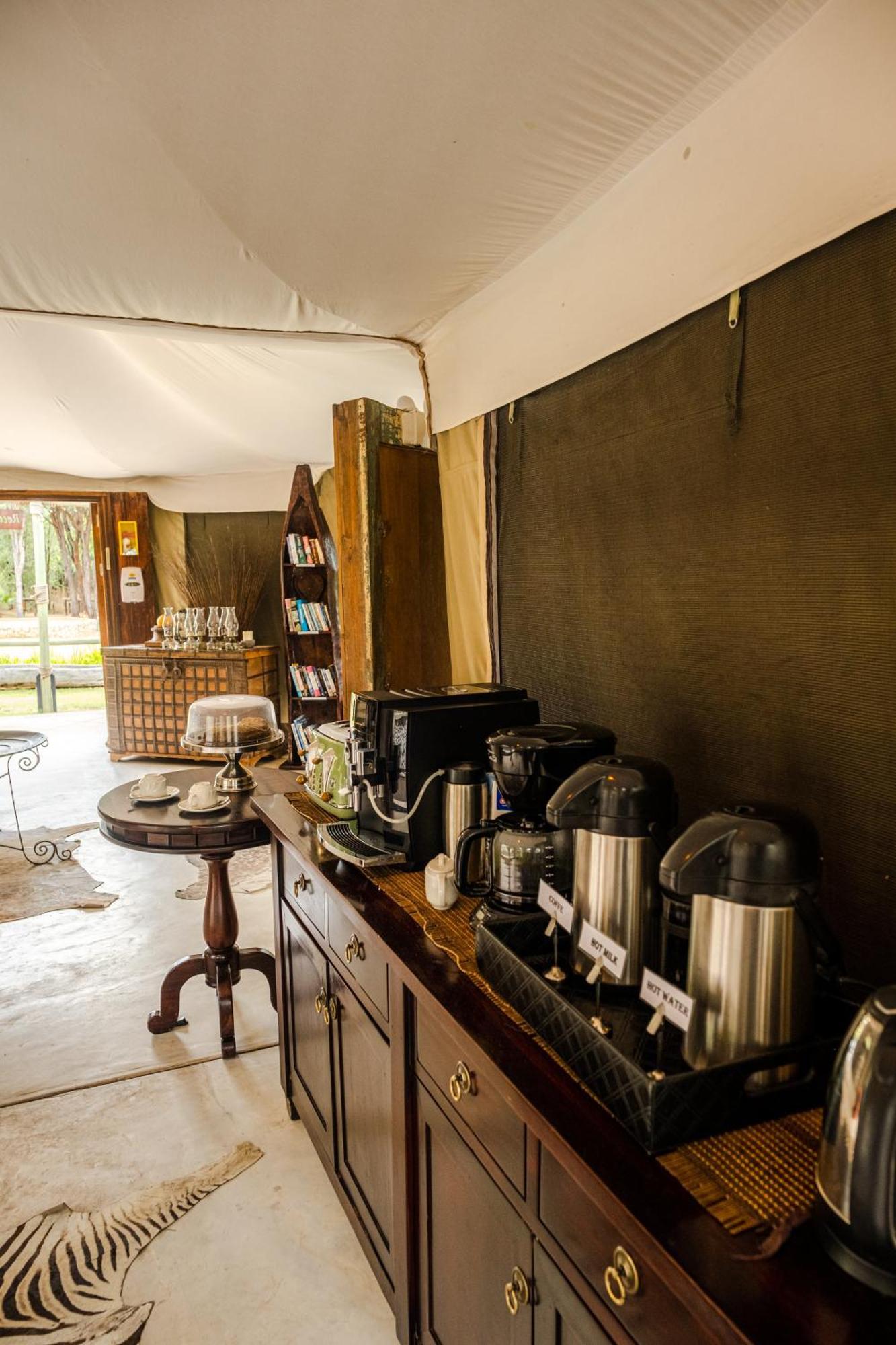 Taranga Safari Lodge Rundu Exteriör bild
