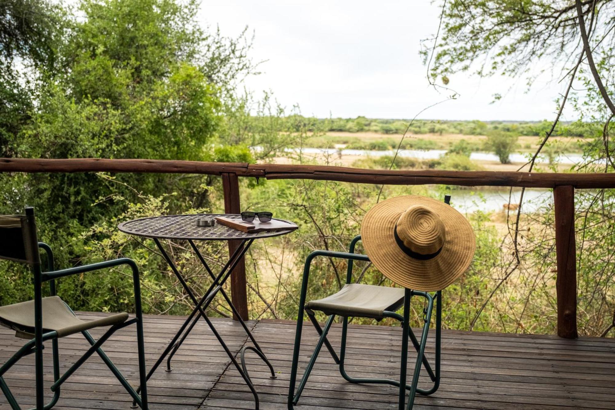 Taranga Safari Lodge Rundu Exteriör bild
